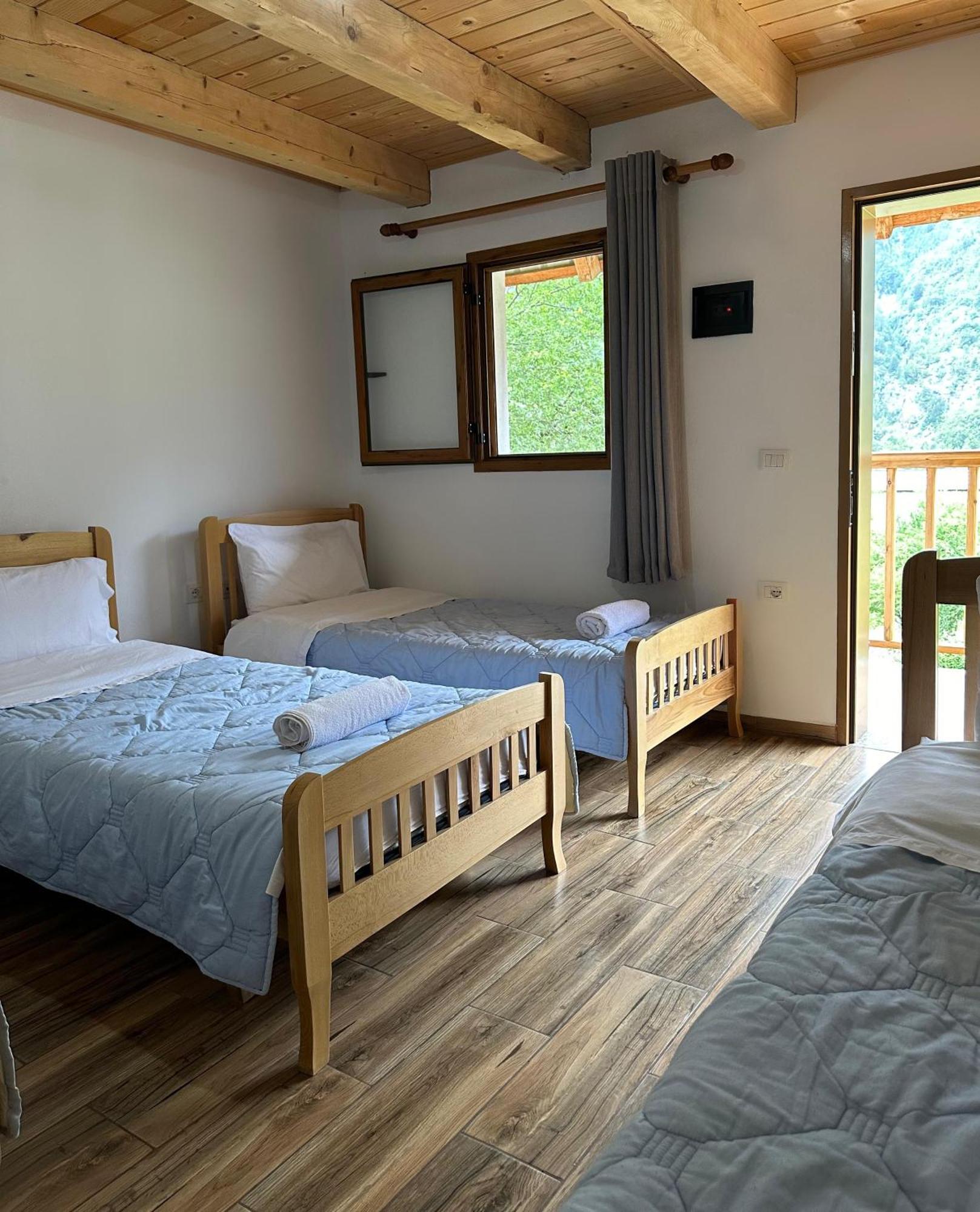 Bujtina Zici Hotell Theth Eksteriør bilde