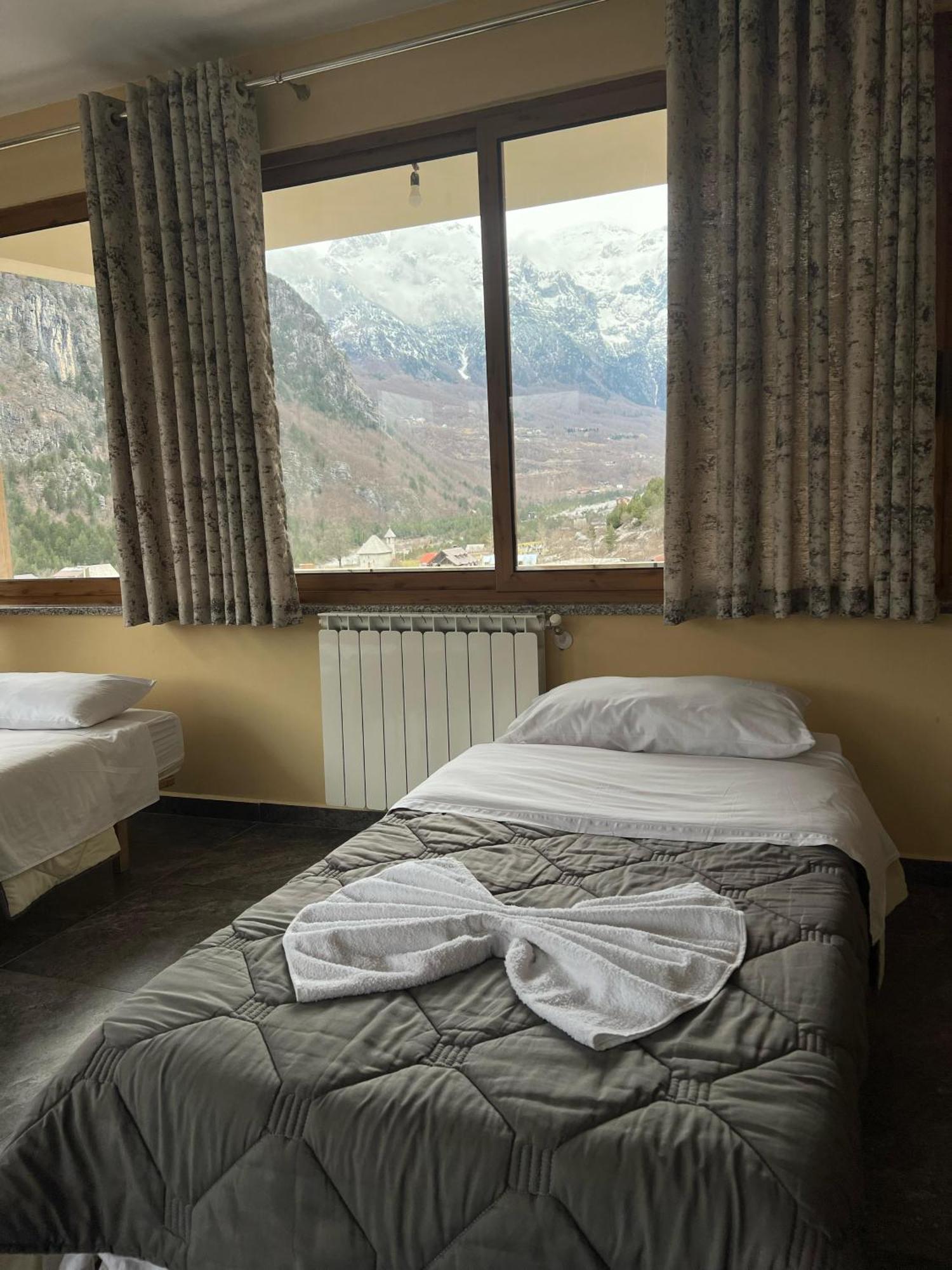 Bujtina Zici Hotell Theth Eksteriør bilde